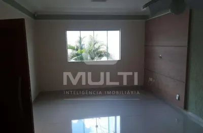 Casa com 3 quartos para alugar no Santa Mônica, Uberlândia 
