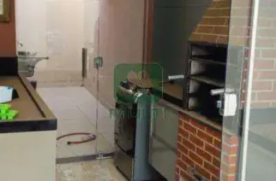 Casa com 2 quartos para alugar no Santa Mônica, Uberlândia 