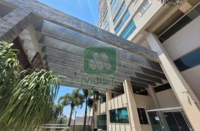 Apartamento com 3 quartos para alugar no Centro, Uberlândia 