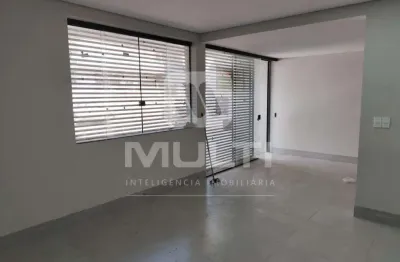 Casa comercial para alugar no Martins, Uberlândia 