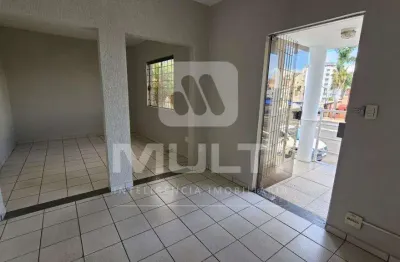 Casa comercial para alugar no Centro, Uberlândia 