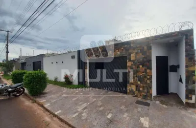 Casa com 3 quartos para alugar no Morada da Colina, Uberlândia 