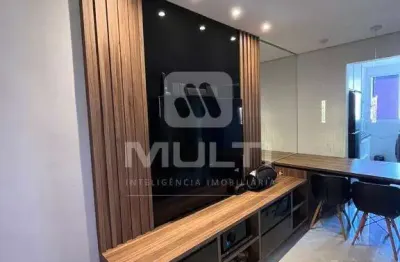 Apartamento com 4 quartos para alugar no Santa Maria, Uberlândia 