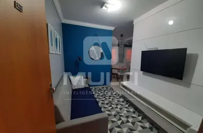 Apartamento com 2 quartos para alugar no Santa Mônica, Uberlândia 