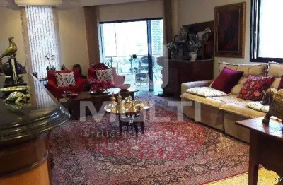 Apartamento com 4 quartos para alugar no Osvaldo Rezende, Uberlândia 