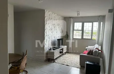 Apartamento com 3 quartos para alugar no Jardim Ozanan, Uberlândia 