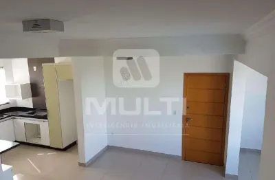 Cobertura com 4 quartos para alugar no Daniel Fonseca, Uberlândia 