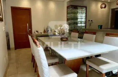 Casa com 3 quartos à venda no Santa Mônica, Uberlândia 