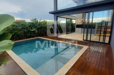 Casa em condomínio fechado com 4 quartos à venda no Alphaville, Uberlândia 
