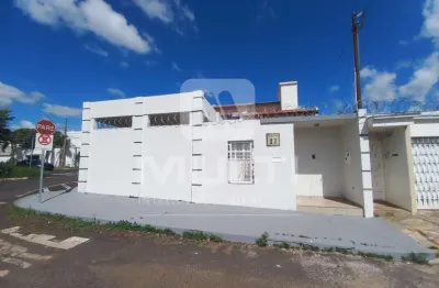 Casa com 4 quartos à venda no Altamira, Uberlândia 