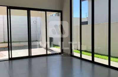 Casa em condomínio fechado com 4 quartos à venda no Alphaville, Uberlândia 