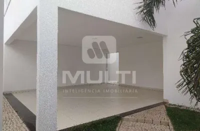 Casa com 3 quartos à venda no Jardim América II, Uberlândia 