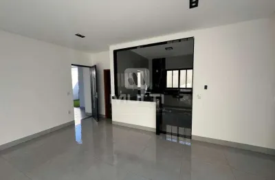 Casa com 3 quartos à venda em Laranjeiras, Uberlândia 