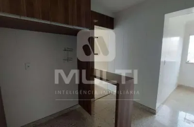 Apartamento com 3 quartos à venda no Santa Mônica, Uberlândia 