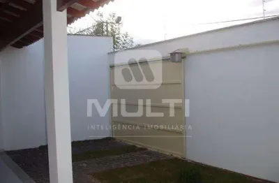 Casa com 3 quartos à venda no Jardim Itália, Uberlândia 