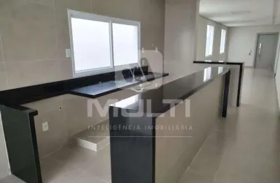 Casa com 4 quartos à venda na Cidade Jardim, Uberlândia 