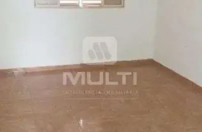 Apartamento com 3 quartos à venda em Saraiva, Uberlândia 