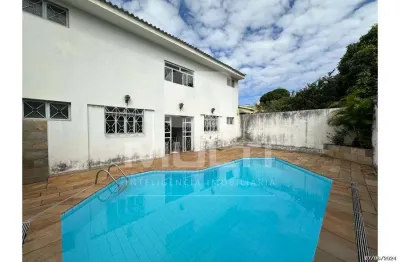 Casa com 4 quartos à venda em Saraiva, Uberlândia 