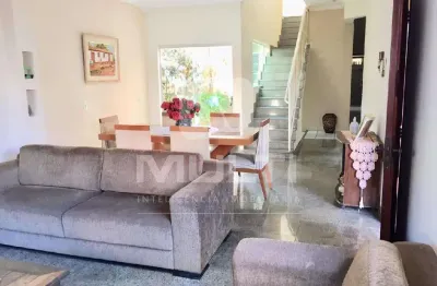 Casa com 6 quartos à venda no Cazeca, Uberlândia 