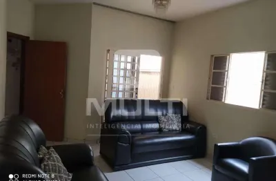 Casa com 3 quartos à venda no Jardim Patrícia, Uberlândia 