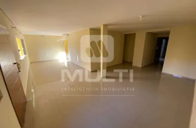 Casa com 3 quartos à venda no Itapema Sul, Uberlândia 