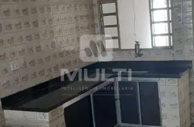 Casa com 3 quartos à venda no Martins, Uberlândia 