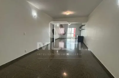 Apartamento com 3 quartos à venda no Centro, Uberlândia 