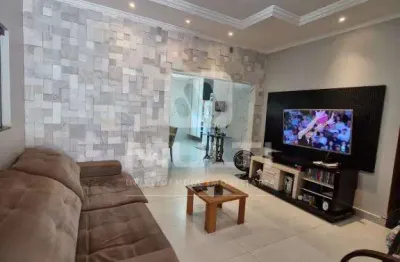 Casa com 3 quartos à venda no Santa Mônica, Uberlândia 