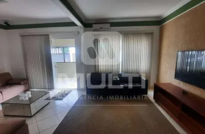 Casa com 4 quartos à venda no Centro, Uberlândia 