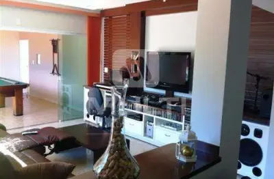 Casa com 4 quartos à venda no Jardim Karaíba, Uberlândia 