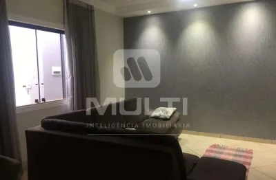 Casa com 4 quartos à venda em São Jorge, Uberlândia 