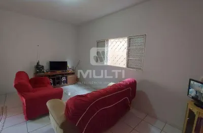 Casa em condomínio fechado com 2 quartos à venda no Jardim América II, Uberlândia 