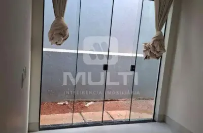 Casa com 3 quartos à venda no Portal do Vale, Uberlândia 