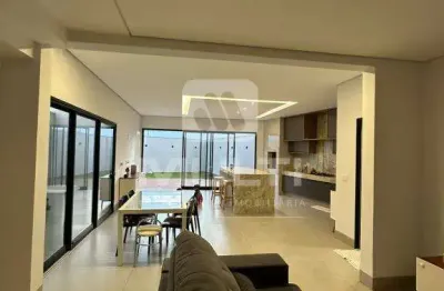 Casa em condomínio fechado com 3 quartos à venda no Alto Umuarama, Uberlândia 