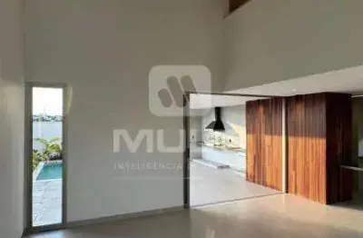 Casa em condomínio fechado com 4 quartos à venda no Gávea, Uberlândia 