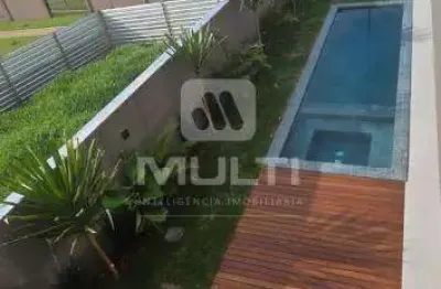 Casa em condomínio fechado com 3 quartos à venda no Gávea, Uberlândia 