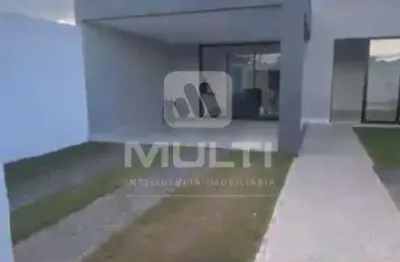 Casa com 3 quartos à venda no Novo Mundo, Uberlândia 