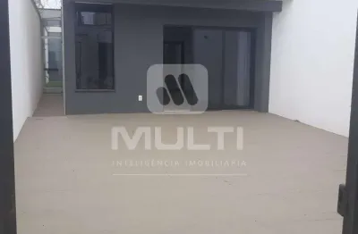 Casa com 3 quartos à venda no Novo Mundo, Uberlândia 