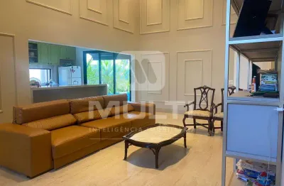 Casa em condomínio fechado com 4 quartos para alugar no Jardins Gênova, Uberlândia 