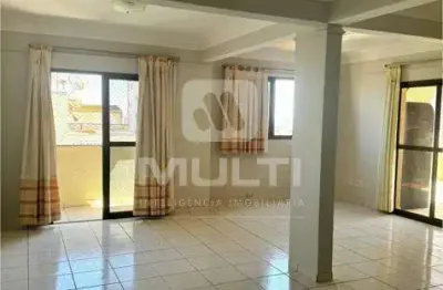 Cobertura com 4 quartos à venda no Santa Mônica, Uberlândia 