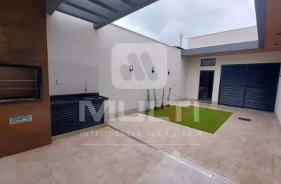 Casa com 3 quartos à venda na Vila Póvoa, Uberlândia 