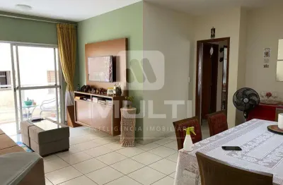 Apartamento com 3 quartos à venda no Jardim Finotti, Uberlândia 