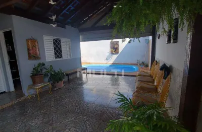 Casa com 3 quartos à venda no Jardim Patrícia, Uberlândia 