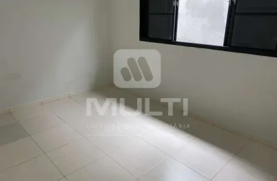 Casa com 2 quartos à venda no Santa Mônica, Uberlândia 
