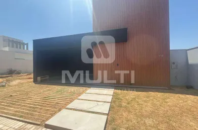 Casa em condomínio fechado com 4 quartos à venda em Laranjeiras, Uberlândia 