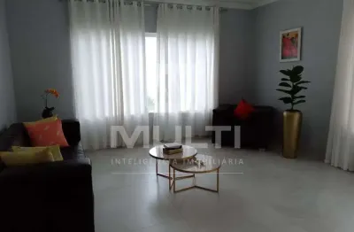 Casa com 4 quartos à venda no Jardim das Acácias, Uberlândia 