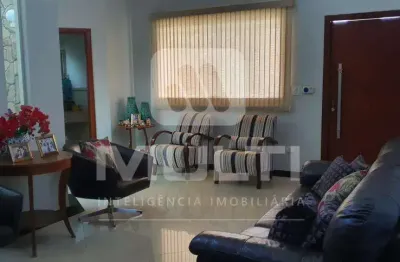Casa com 4 quartos à venda no Jardim das Acácias, Uberlândia 