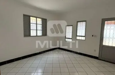 Casa com 5 quartos à venda na Cidade Jardim, Uberlândia 