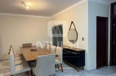 Casa com 3 quartos à venda no Presidente Roosevelt, Uberlândia 