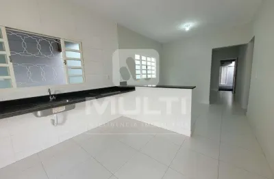Casa com 3 quartos à venda no Jardim das Palmeiras, Uberlândia 